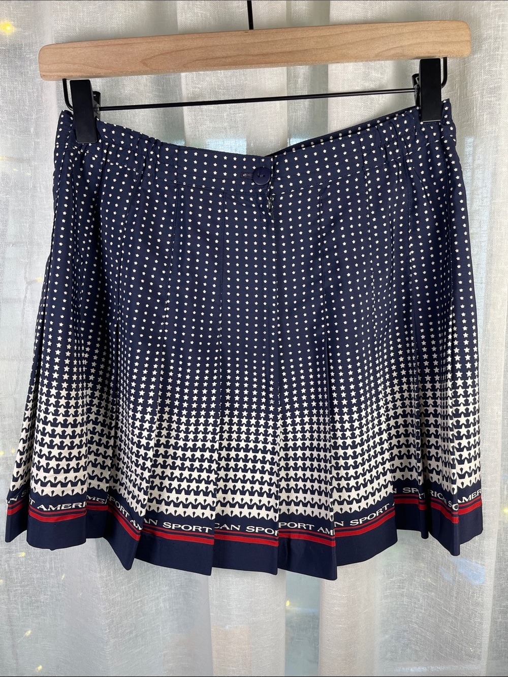 Tail Navy and White Star-Pattern Tennis Skirt with Red Trim - Picture 2 of 4